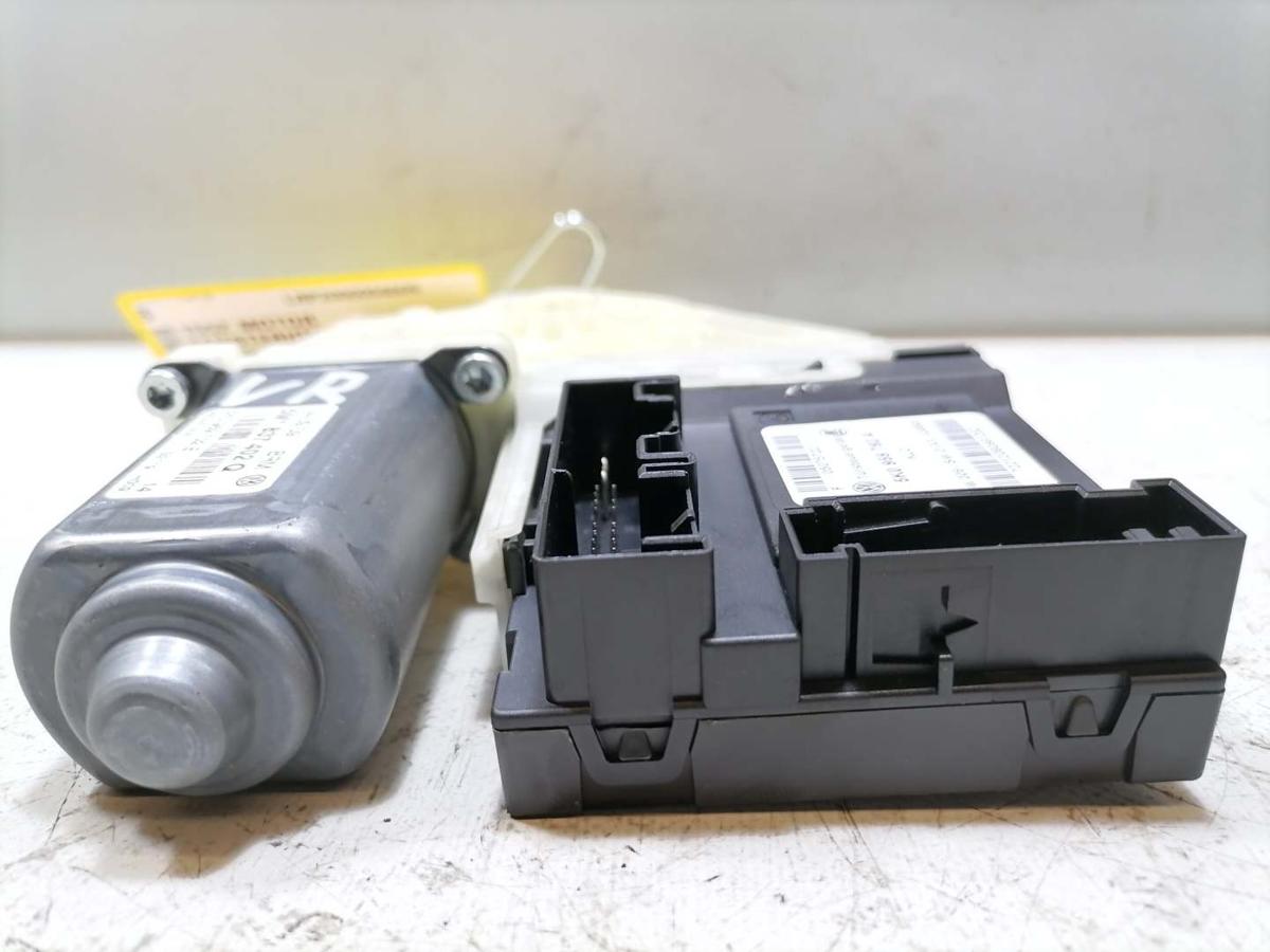 VW Golf Plus 2 Bj.2009 original Fensterhebermotor vorn rechts